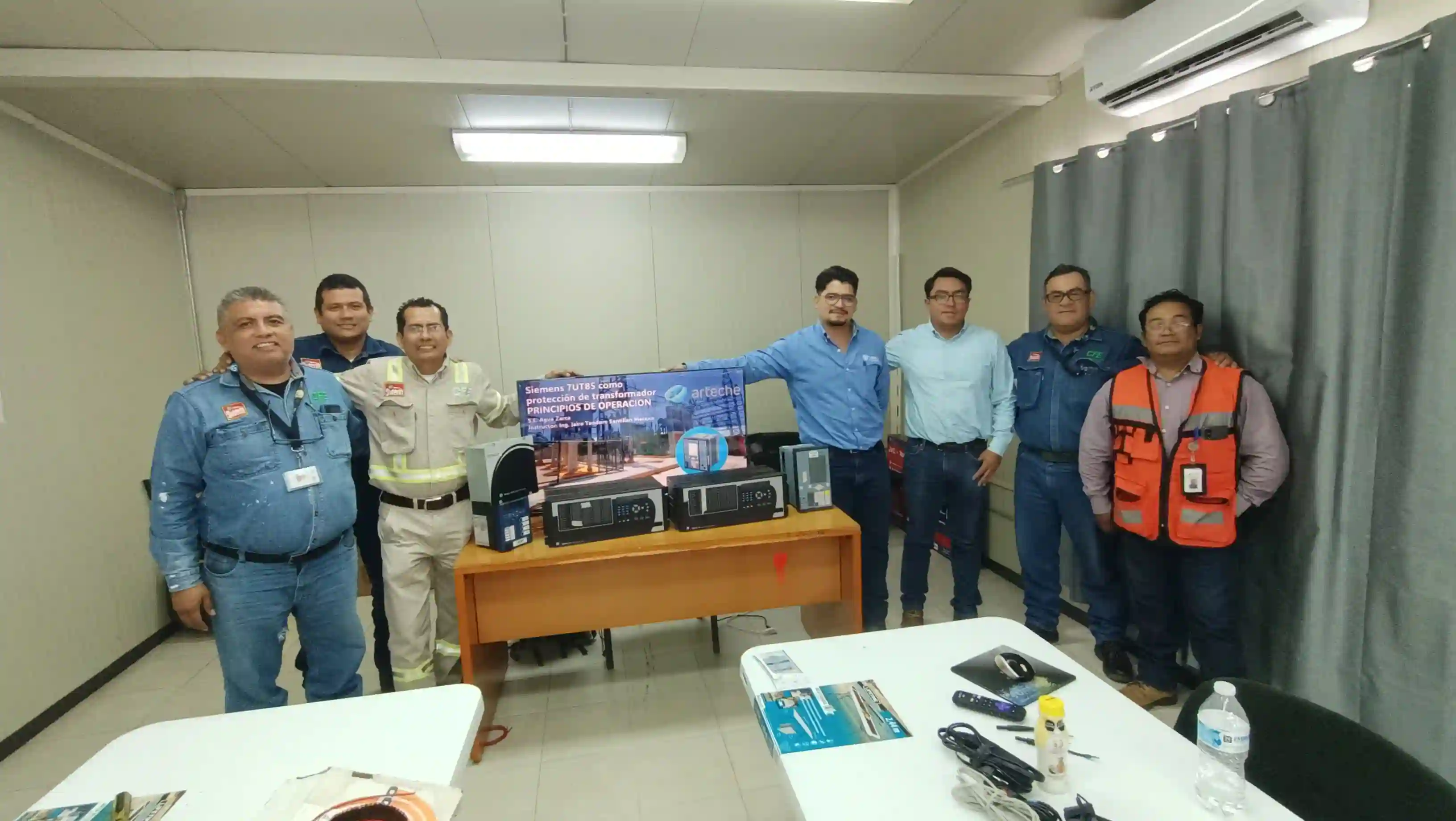 Capacitación en subestación